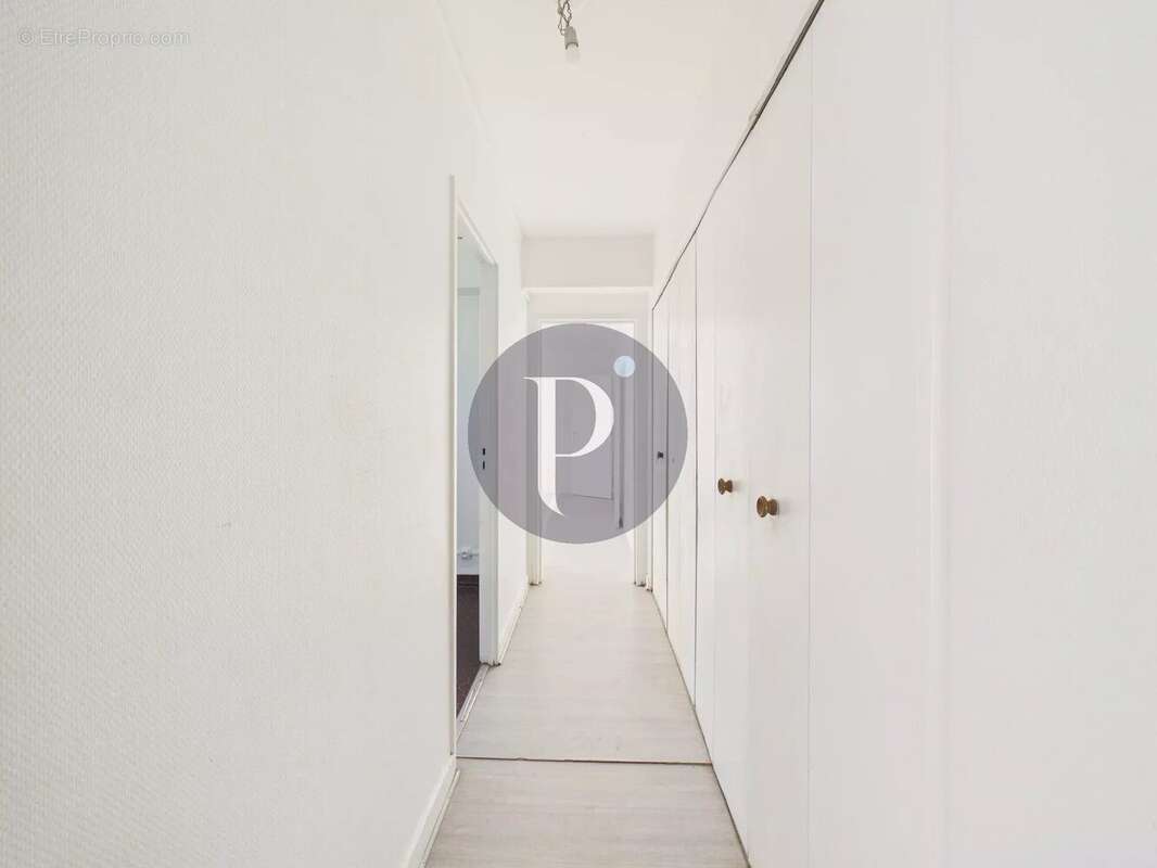 Appartement à VERRIERES-LE-BUISSON