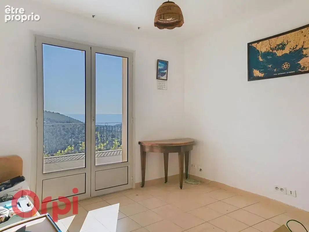 Superbe villa T7 entre Bandol et La Cadière-d'Azur  Vue Mer à 180°  Terrain 5 000 m - photo 10