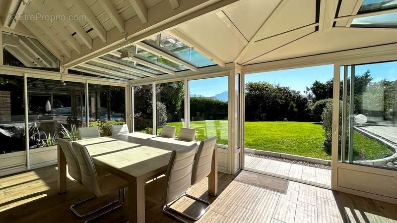 Maison à CONTAMINE-SUR-ARVE