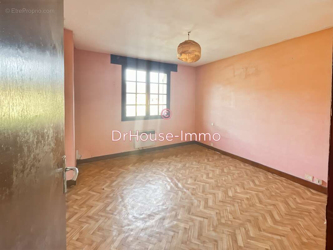 Maison à GAGNAC-SUR-CERE