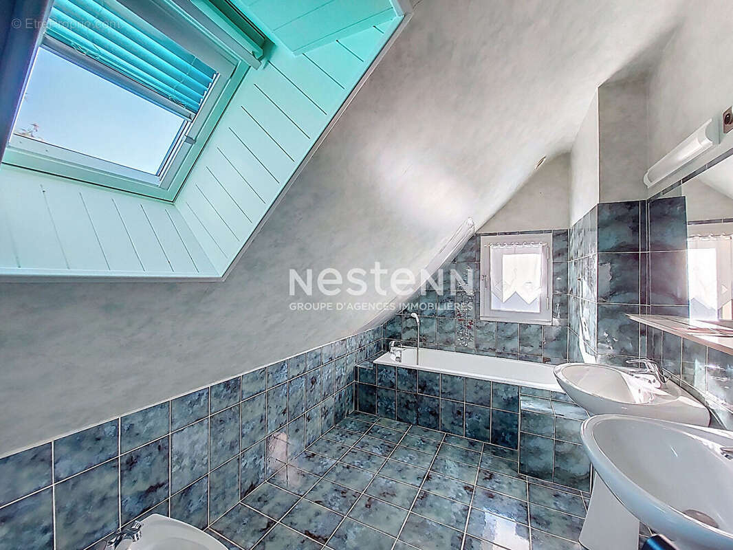 Maison à SAINTE-LUCE-SUR-LOIRE