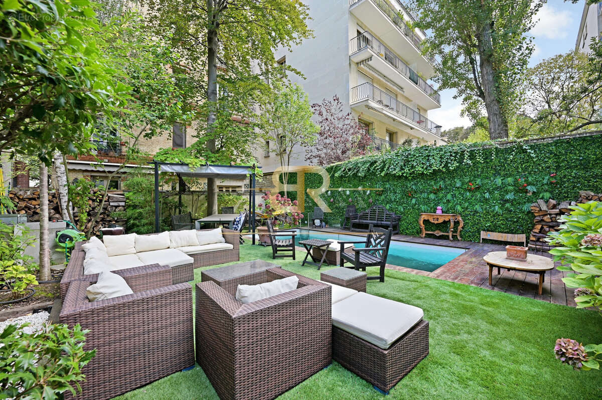 Maison à NEUILLY-SUR-SEINE