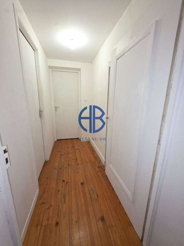 Maison à LES AVENIERES