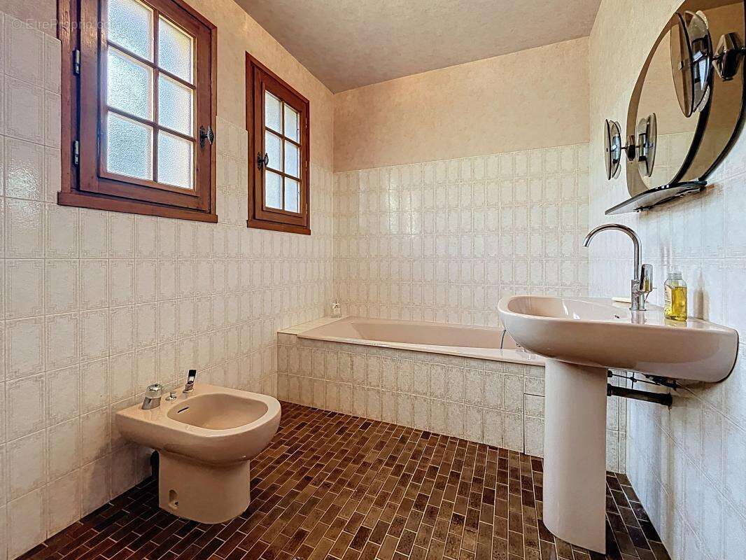 Maison à LORIOL-SUR-DROME