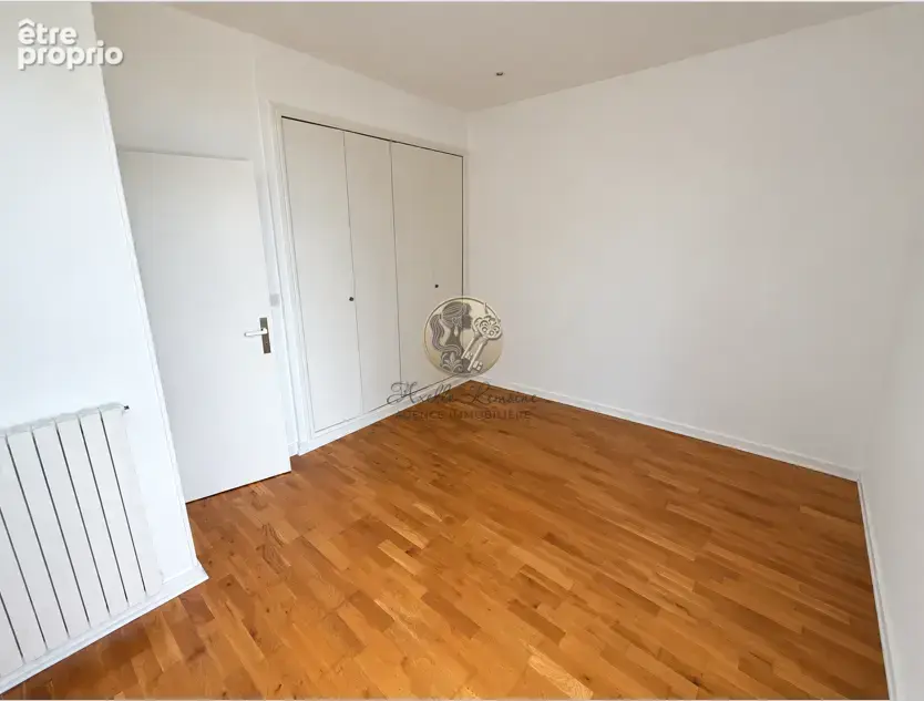 Appartement de charme de 66 m2 en duplex dans une propriété bourgeoise   Vue sur les Monts d’Or - photo 11