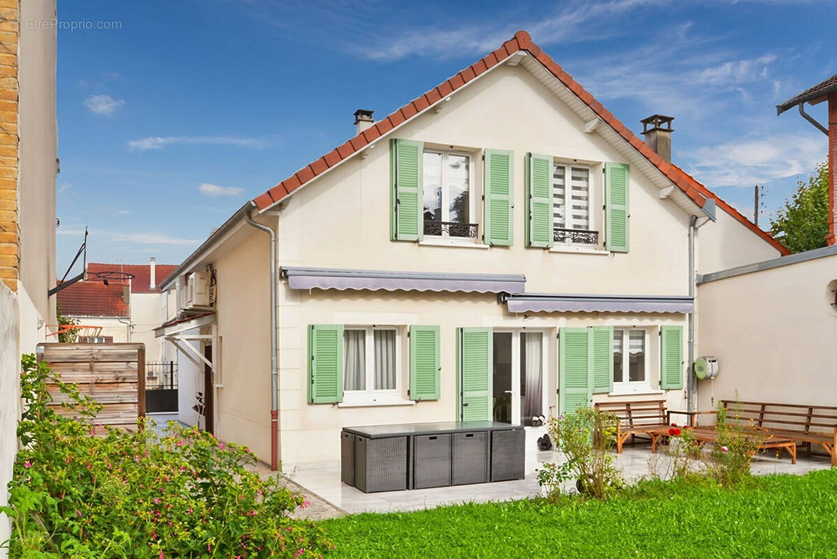 Maison à MONTGERON