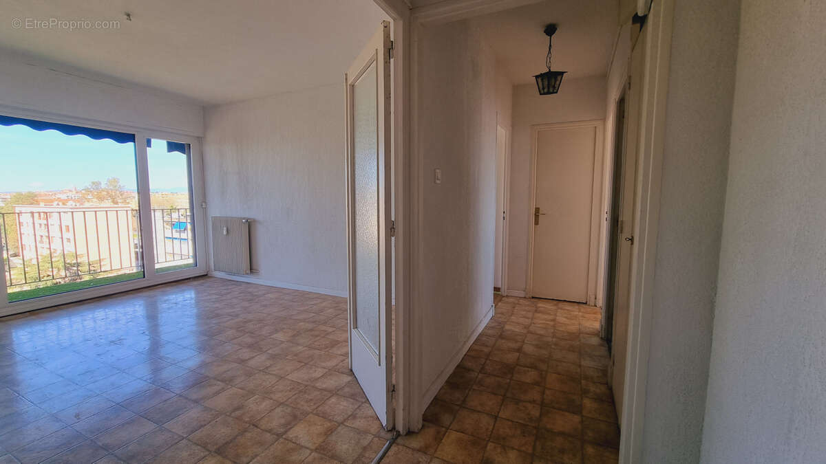 Appartement à FREJUS