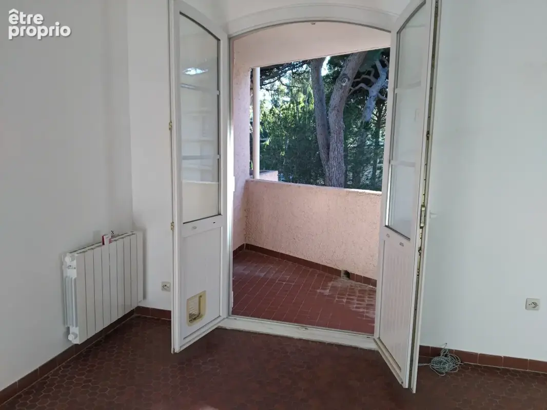 T2  hyeres port dernier etage terrasses ,parking - photo 6