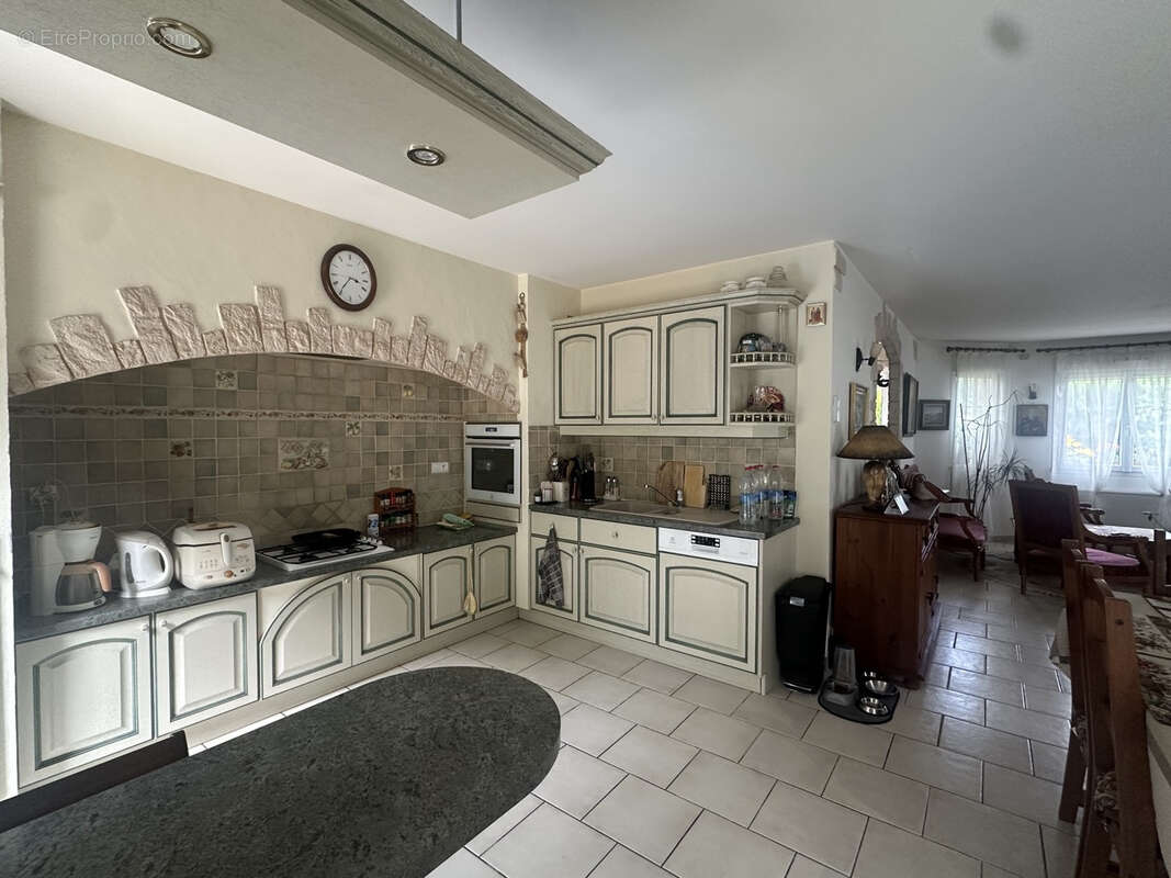 Saint-Dié-des-Vosges - Maison 140m2 quartier calme - photo 8