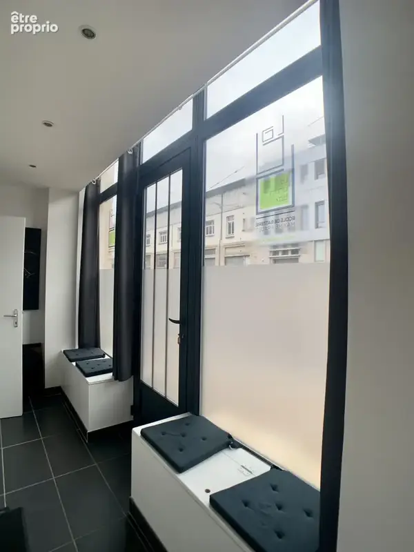 DIJON rue Arquebuse ,proche de la gare et centre ville :Appartement rénové de 60m2 - photo 2