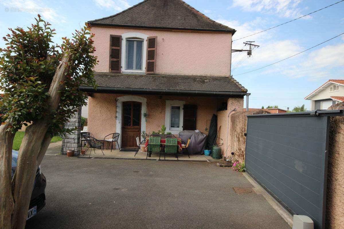 Maison à AUSSEVIELLE