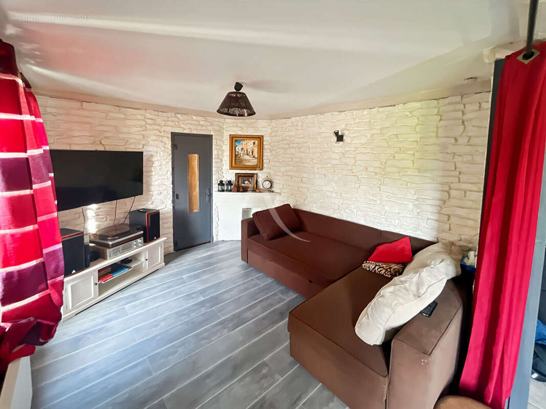 Maison à LES MUREAUX