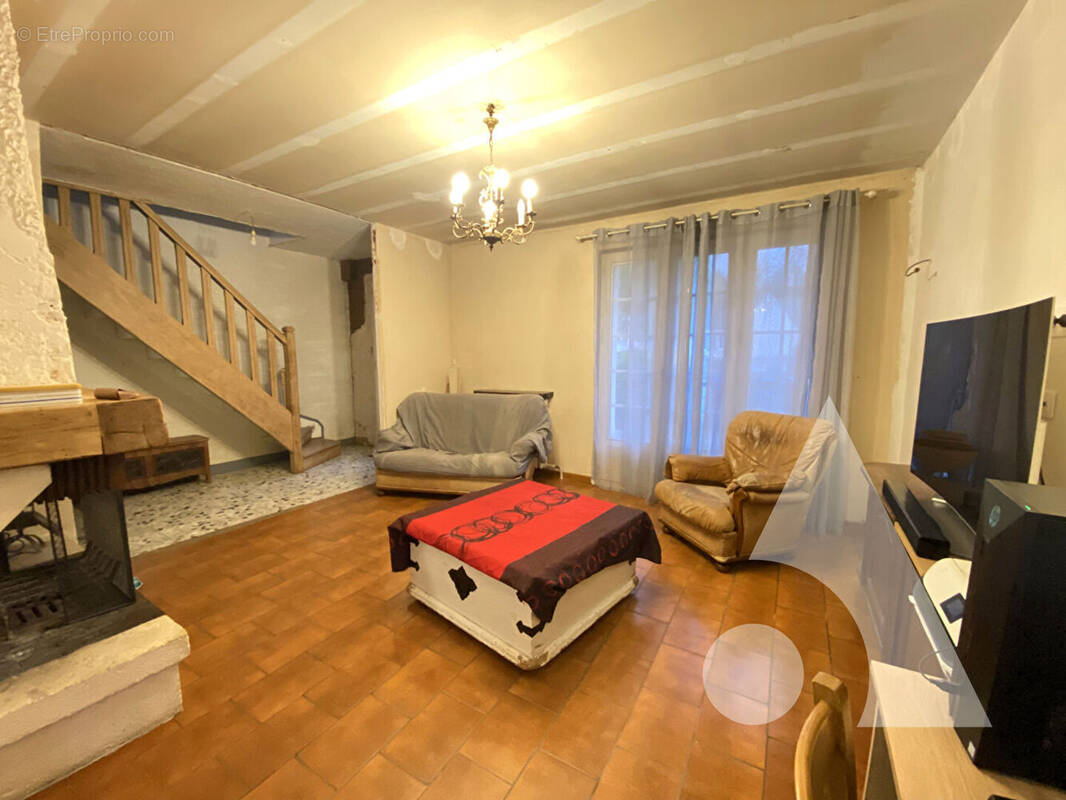 Maison à NANTEUIL-LE-HAUDOUIN