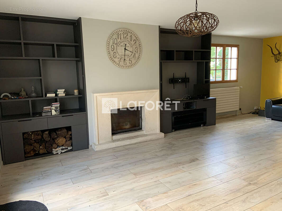 Maison à AUMONT-EN-HALATTE