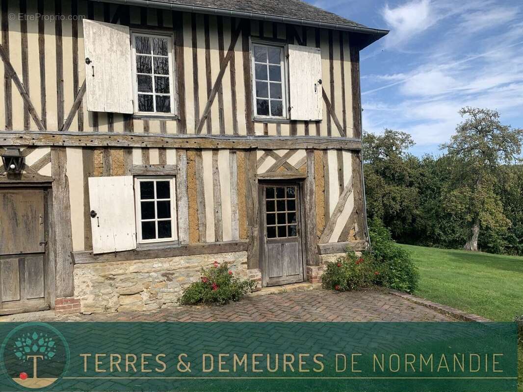 Maison à PONT-L'EVEQUE