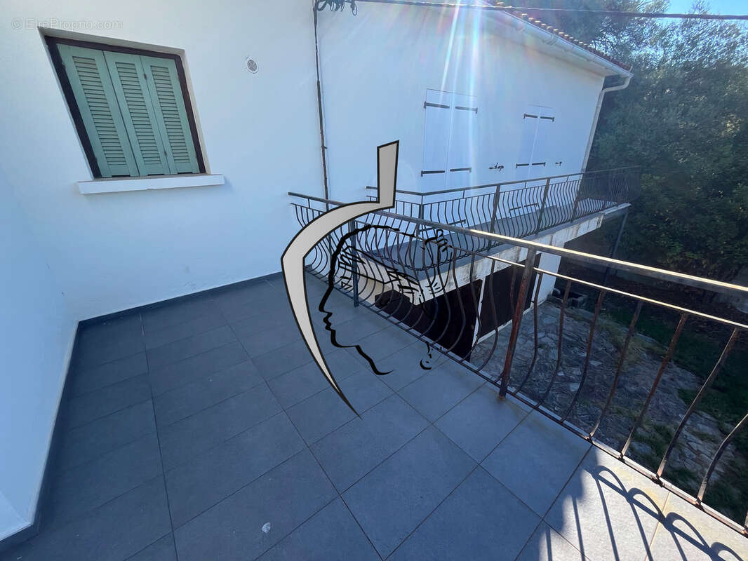 Villa de 220 m2 à bastelicaccia - photo 2