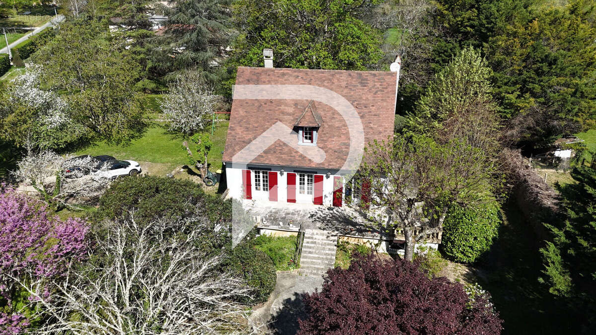 Maison à SAINT-FRONT-DE-PRADOUX