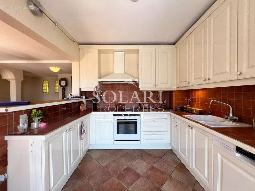 Maison à THEOULE-SUR-MER