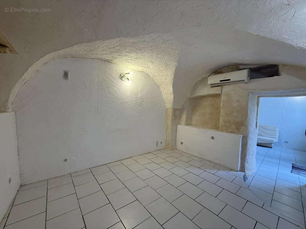 Maison à SAINTE-ANASTASIE