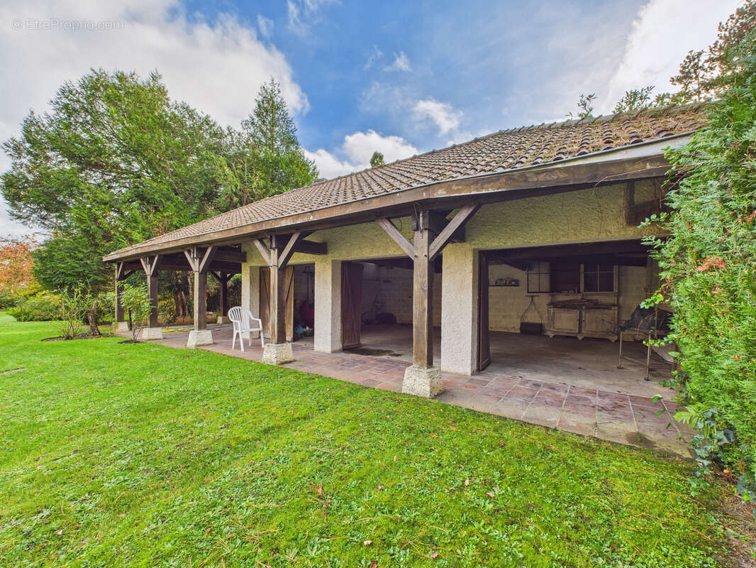 Maison à LA CELLE-SAINT-CLOUD