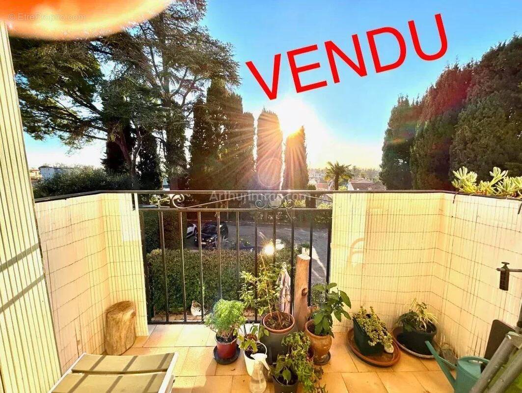 Appartement à VILLENEUVE-LOUBET