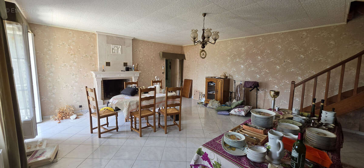 Idéal maison de famille, 160 m2, 5 chambres, dépendances, cour et jardin - photo 2