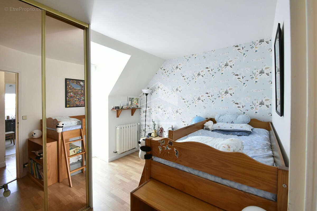 Maison à NEAUPHLE-LE-CHATEAU