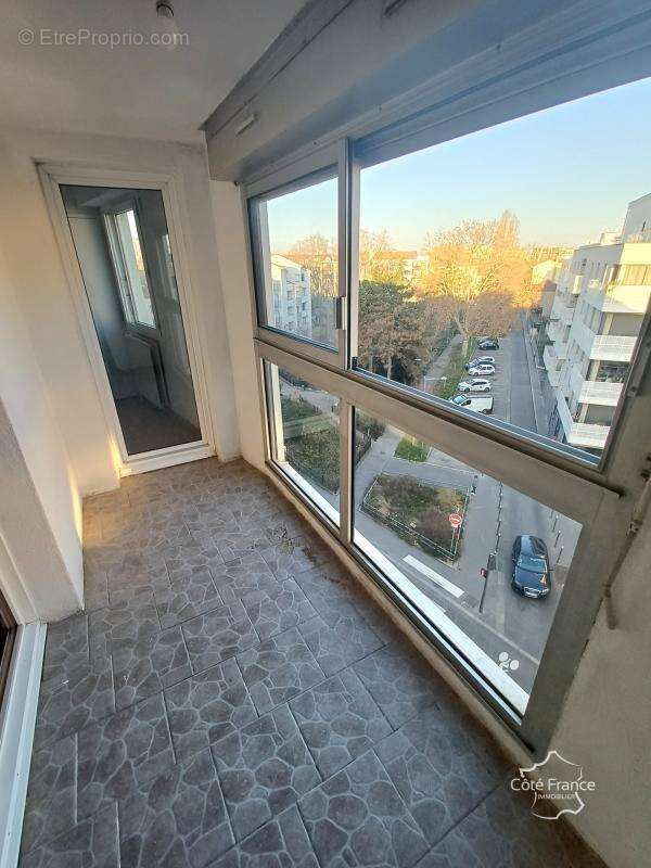 Appartement à LYON-8E