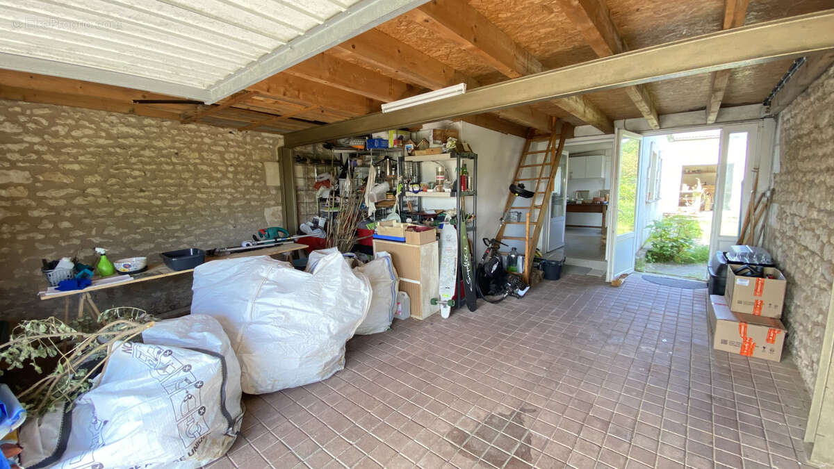 Maison à SAINT-FORT-SUR-GIRONDE