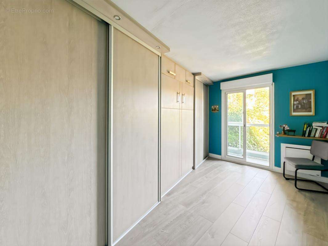 NICE Bellet - Colline de Magnan 3P 68,54m² 4ème étage parfait état calme garage - photo 11