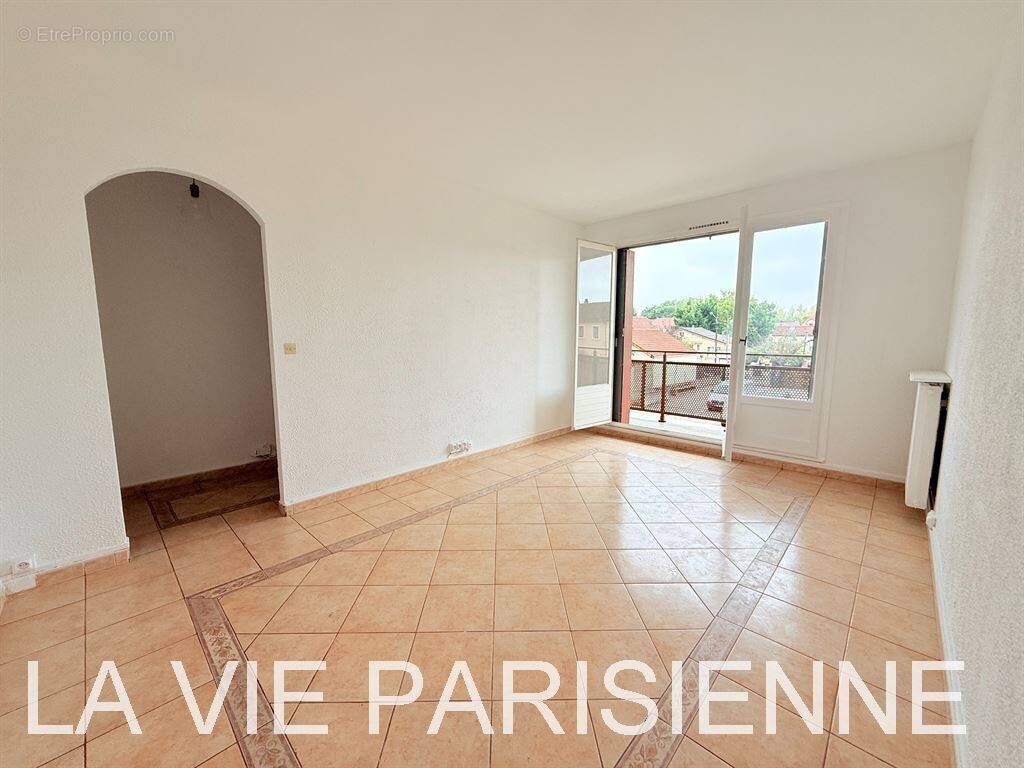 Appartement à STAINS