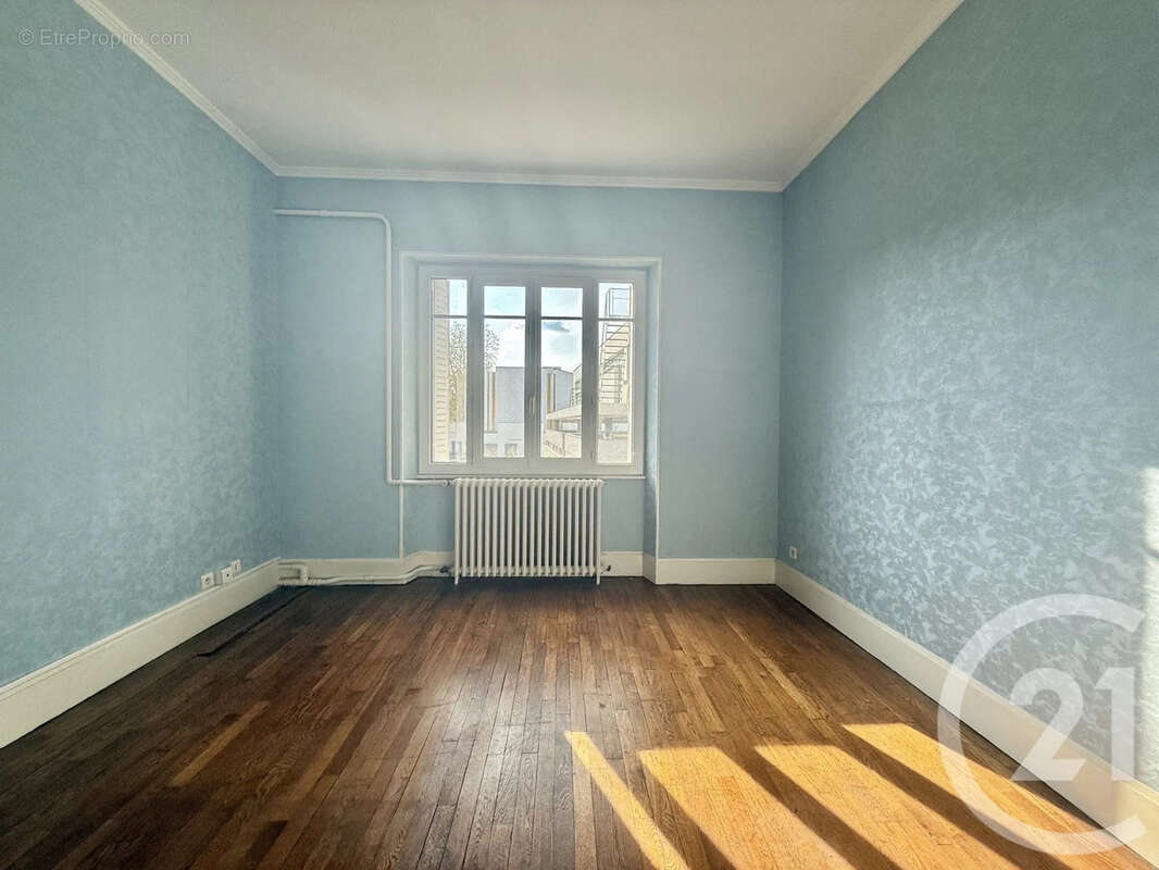 Appartement à MOULINS