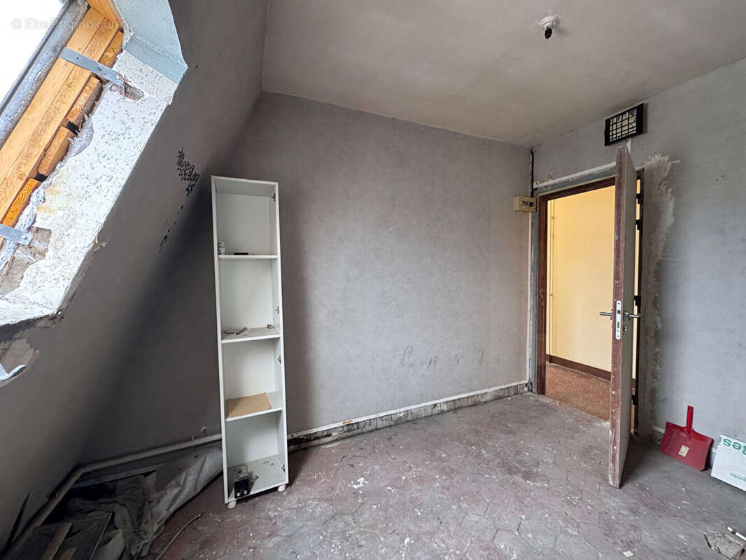 Appartement à PARIS-10E