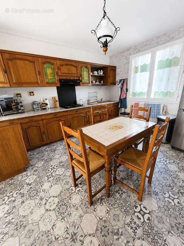 maison individuelle 8 pièces avec jardin - photo 3