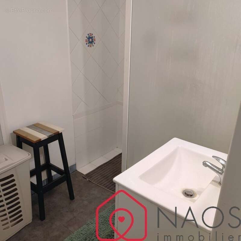 Appt.T4.  66.77m². 4chambres + Parkings + Cave + garage vélos. - photo 16