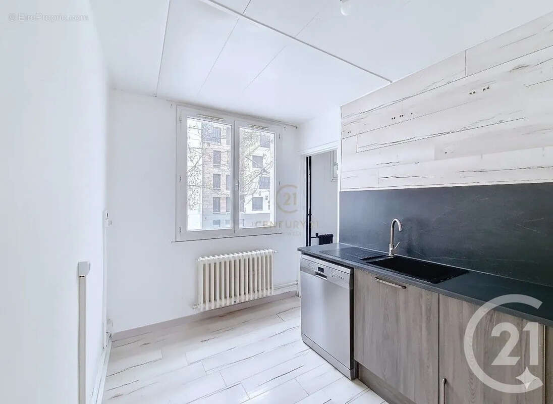 Appartement à LYON-8E