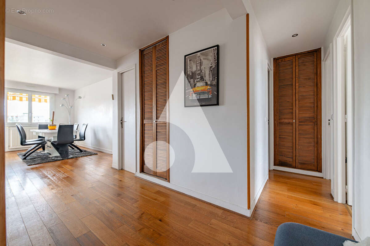Appartement à SAINT-MAUR-DES-FOSSES