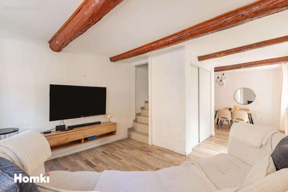 Maison à COURSAN