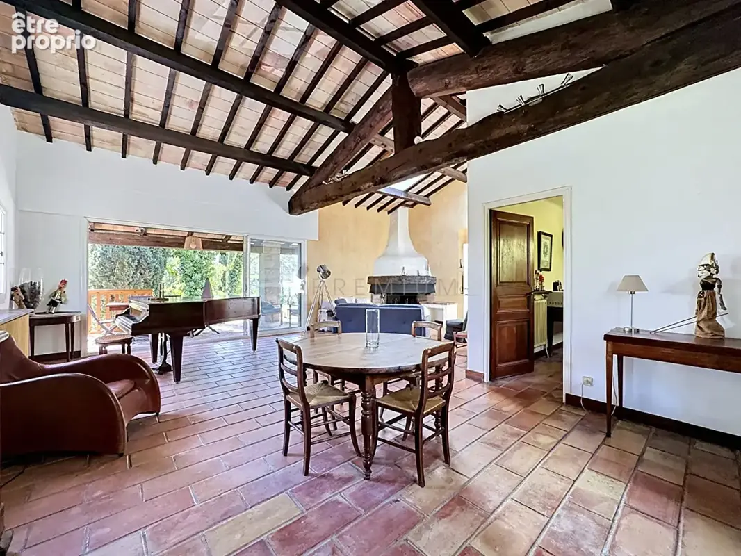 Propriété d'exception sur 13.057 m² avec vue dominante - photo 3