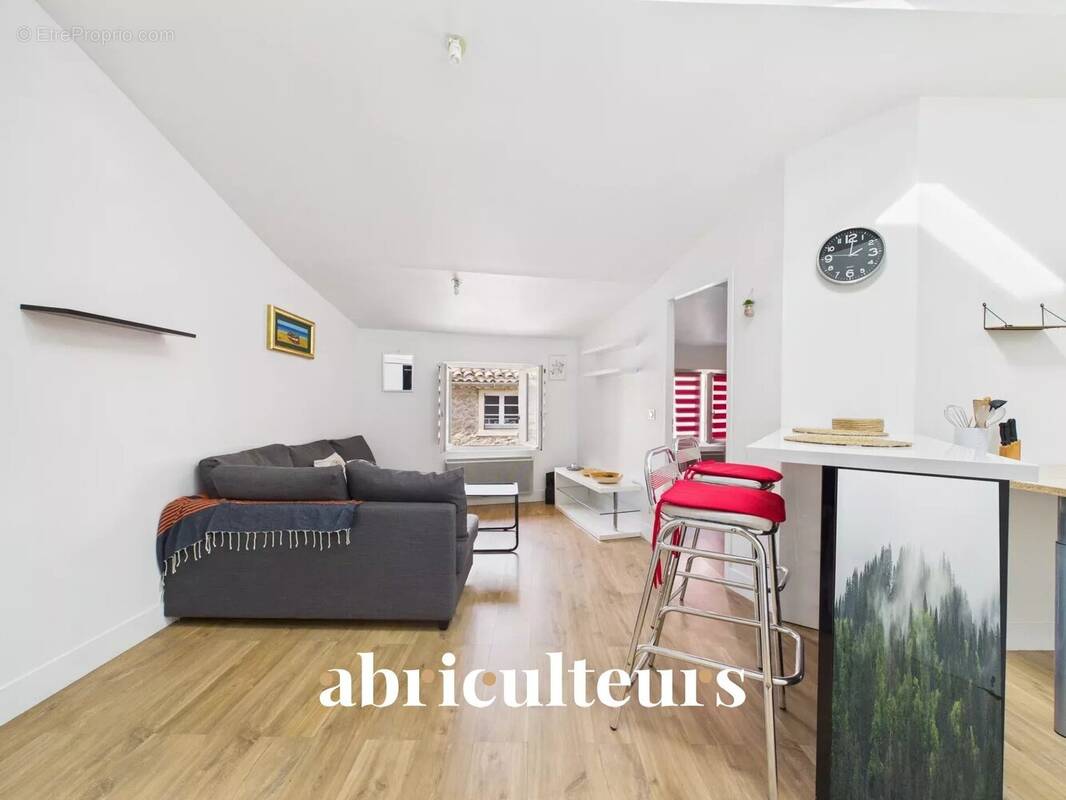 Appartement à LAMBESC
