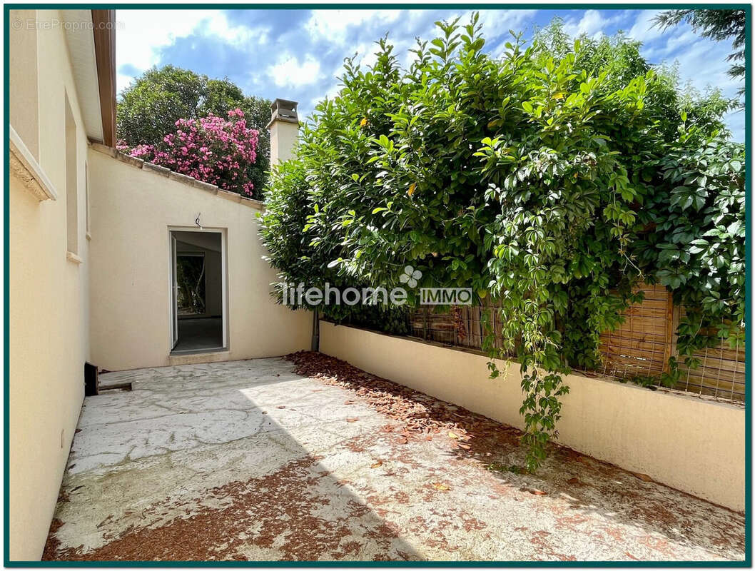 Maison à BOUILLARGUES