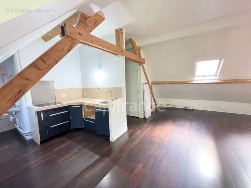 Appartement à PARIS-20E