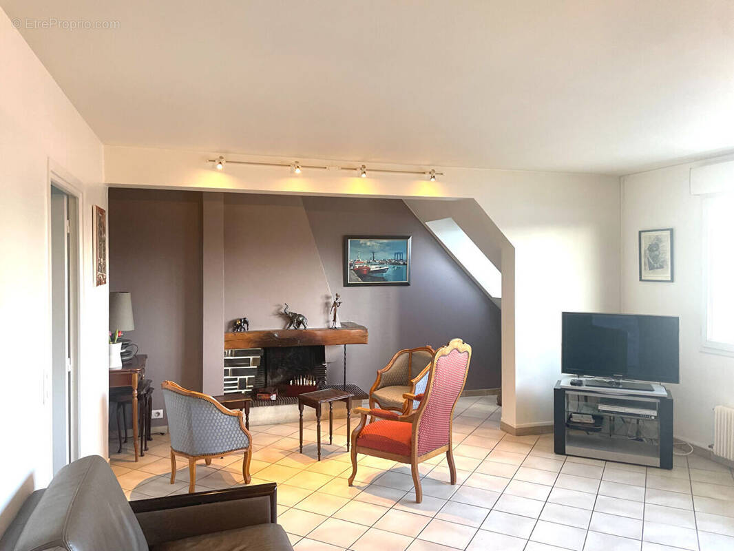 Appartement à NANTERRE