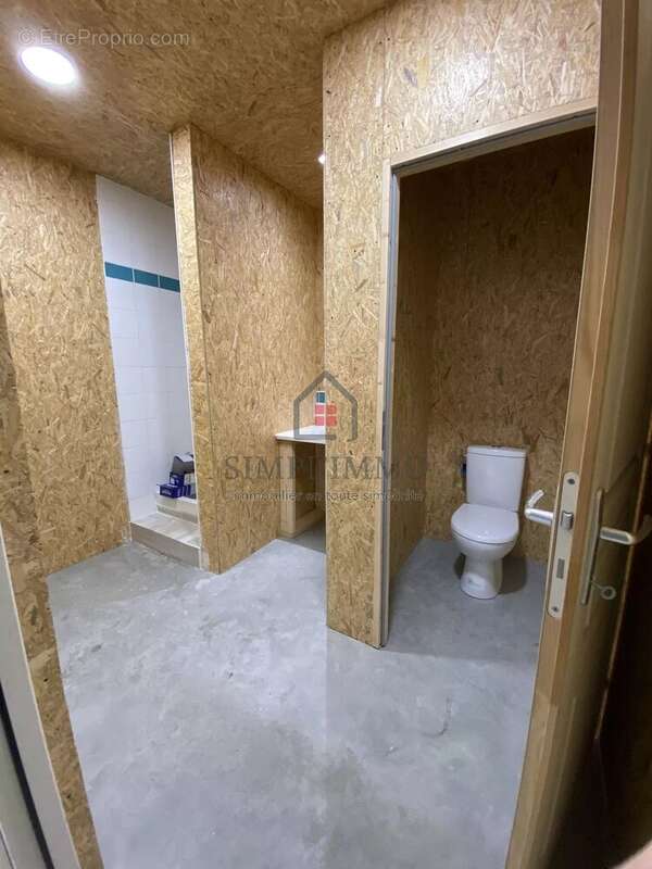 Commerce à SAINT-MEDARD-D'AUNIS