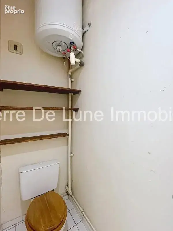 LYON 4e – CROIX-ROUSSE  Une adresse privilégiée au cœur du quartier - photo 9
