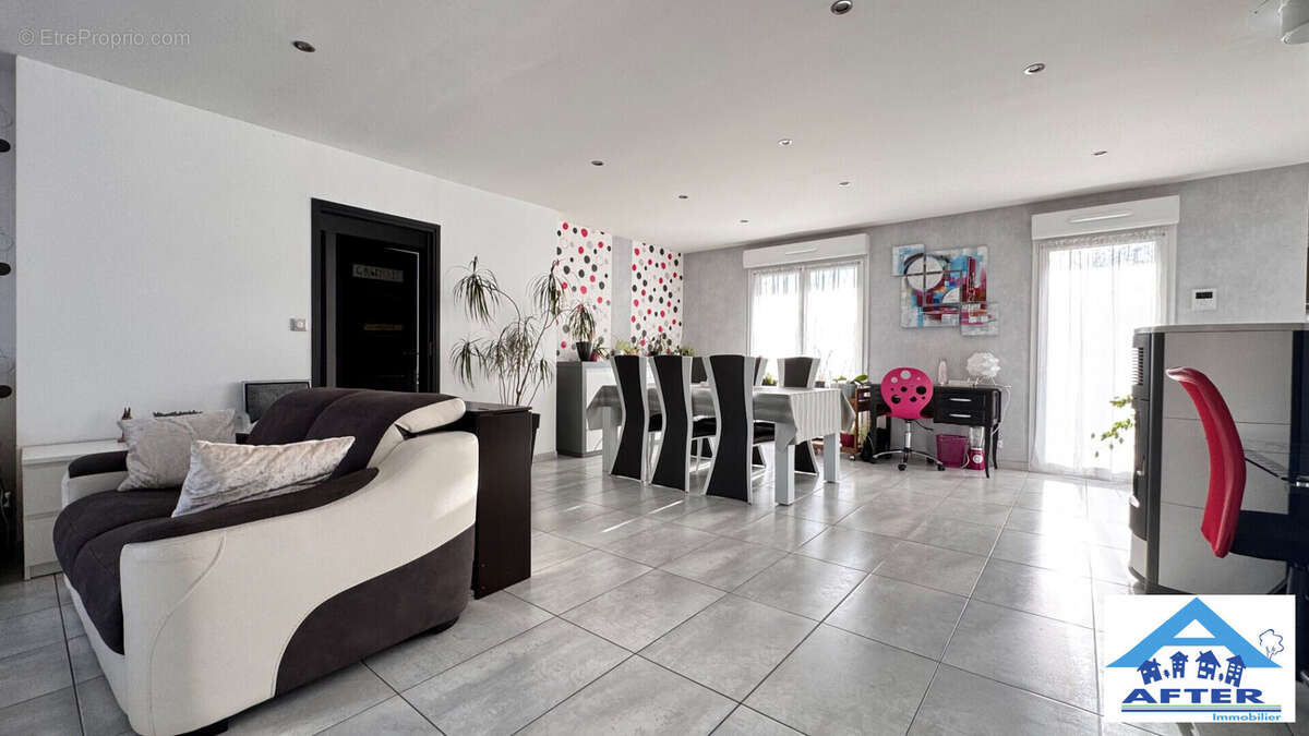 Maison à EINVILLE-AU-JARD