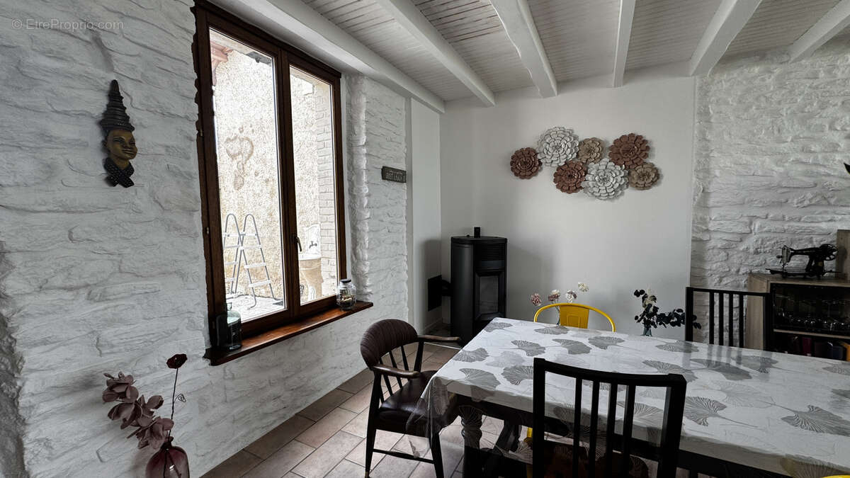 Maison à ETAIN