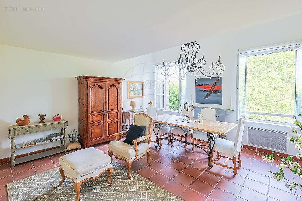 Appartement à MARSEILLE-11E