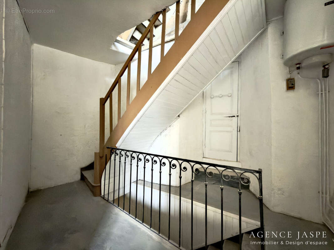 Appartement à SURY-LE-COMTAL