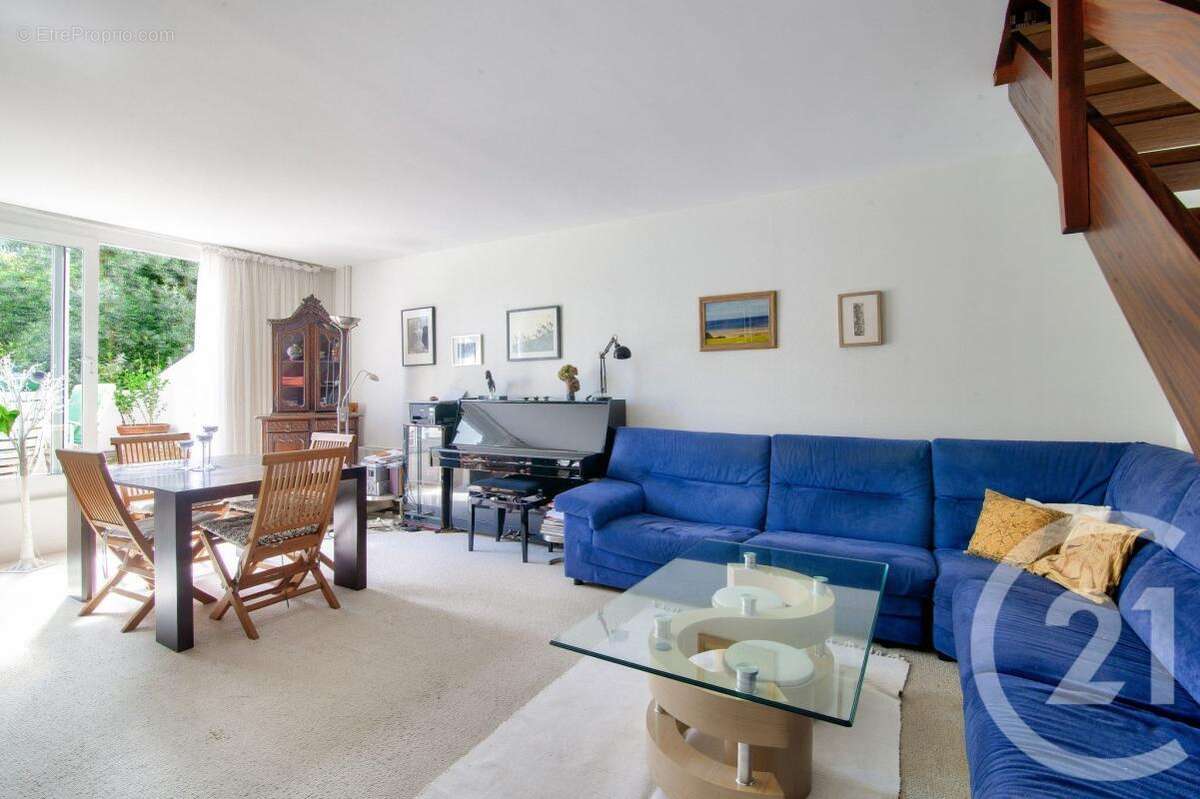 Appartement à FONTENAY-SOUS-BOIS